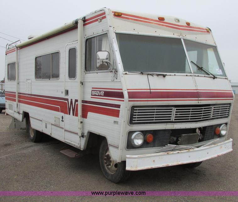 image for item G8497 1978 Winnebago Brave RV