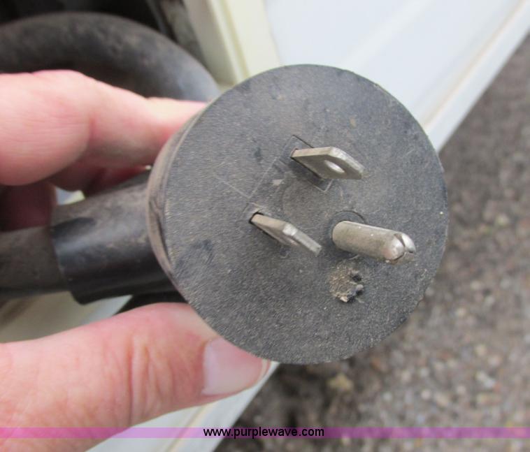 image for item G8497 1978 Winnebago Brave RV