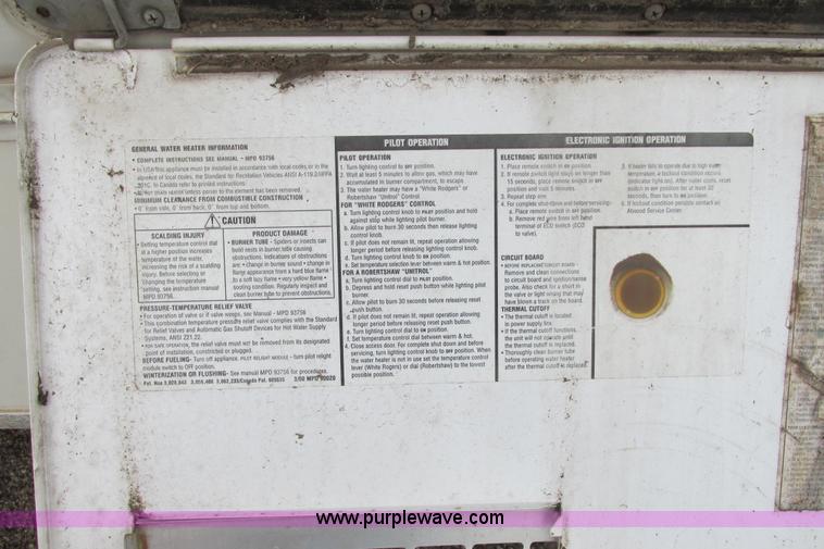 image for item G8497 1978 Winnebago Brave RV