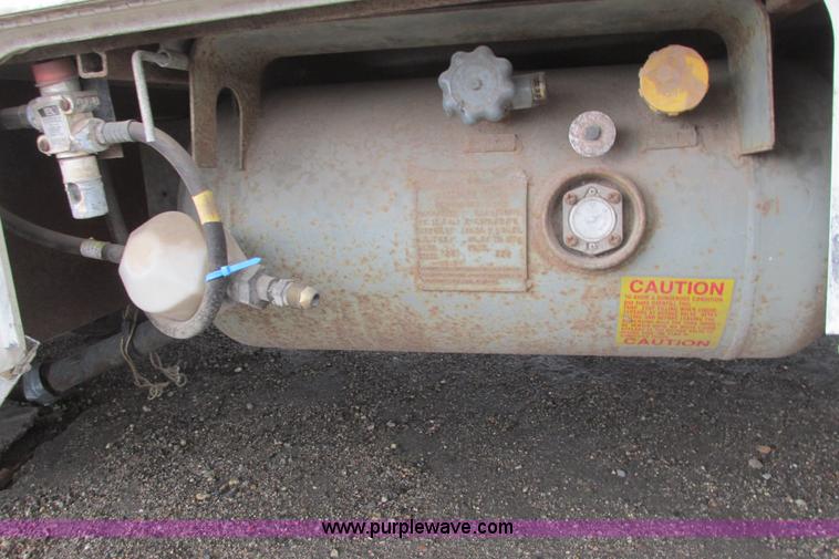 image for item G8497 1978 Winnebago Brave RV