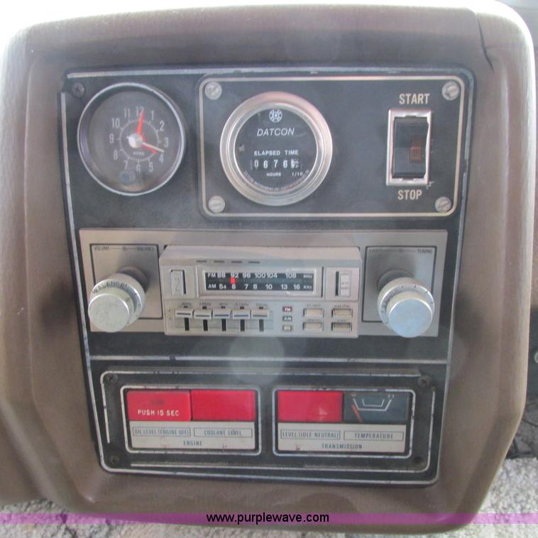 image for item G8497 1978 Winnebago Brave RV