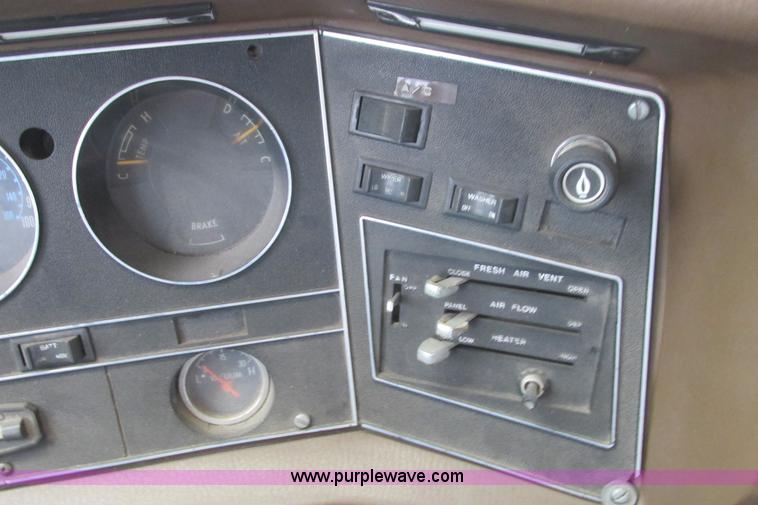 image for item G8497 1978 Winnebago Brave RV