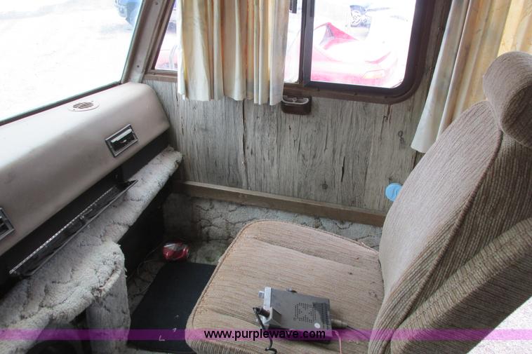 image for item G8497 1978 Winnebago Brave RV