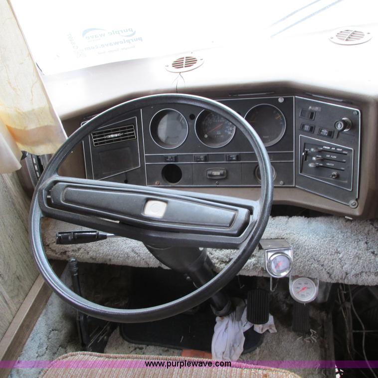 image for item G8497 1978 Winnebago Brave RV