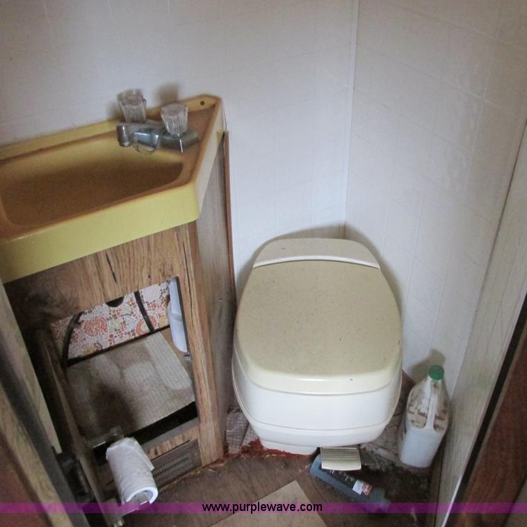 image for item G8497 1978 Winnebago Brave RV