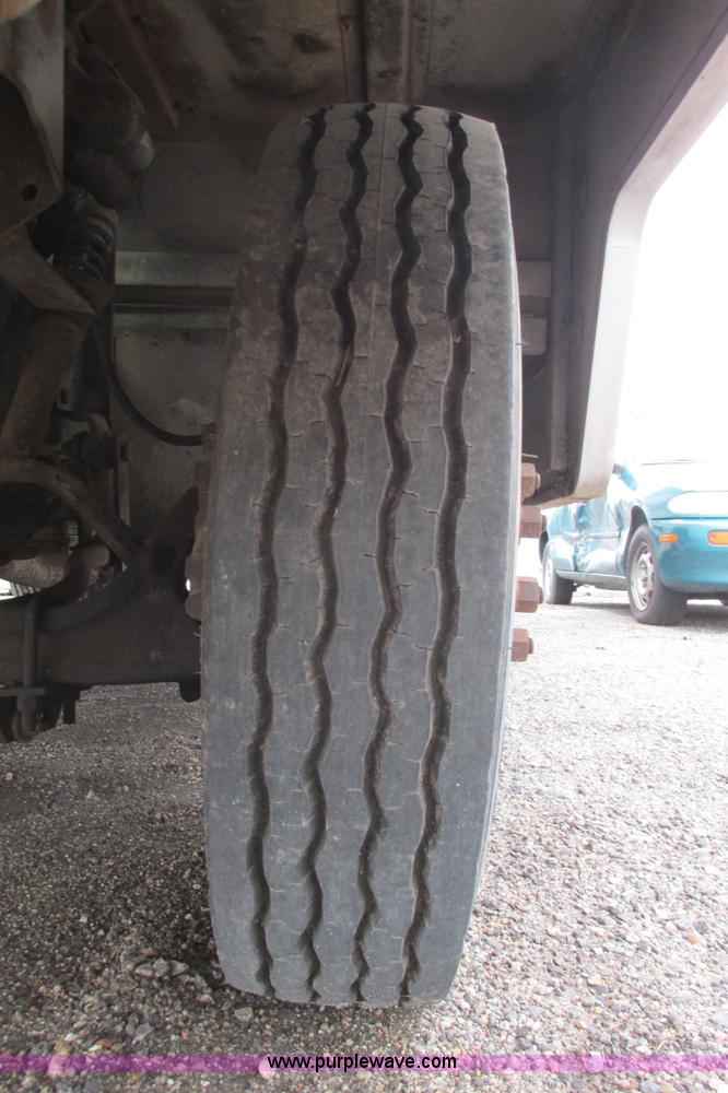 image for item G8497 1978 Winnebago Brave RV