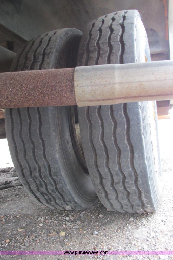 image for item G8497 1978 Winnebago Brave RV