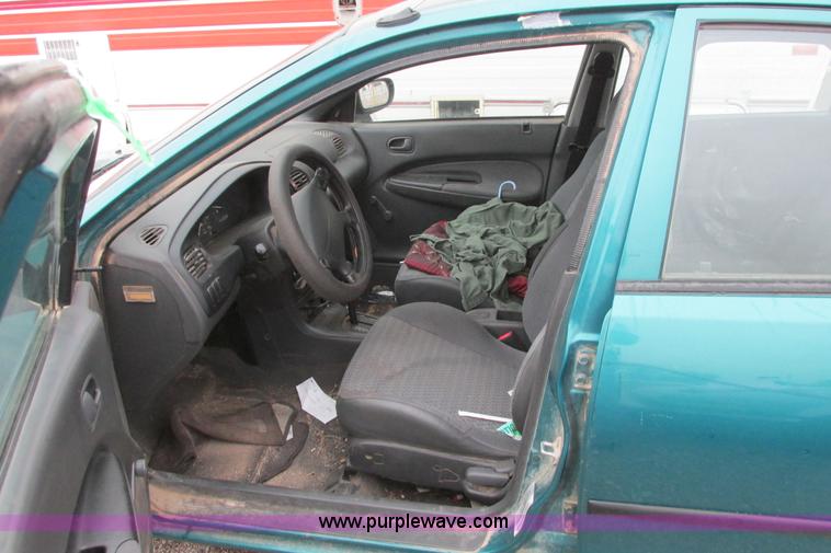 image for item I9612 1996 Mazda Protege DX