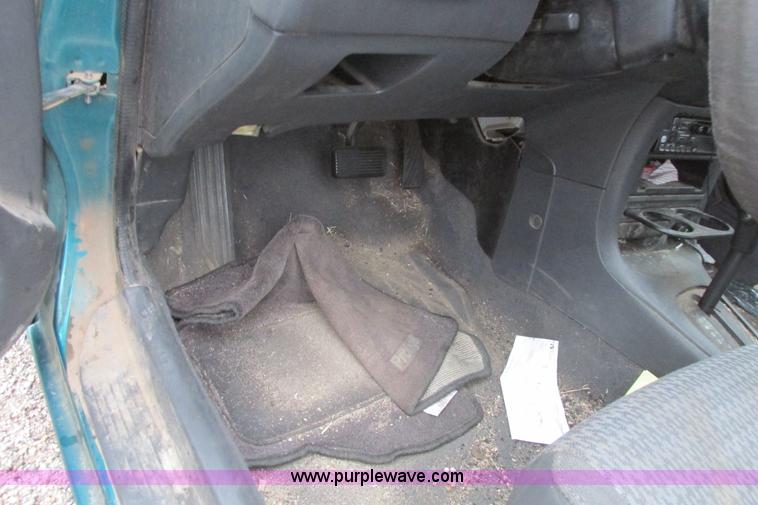 image for item I9612 1996 Mazda Protege DX