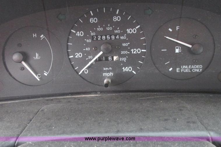 image for item I9612 1996 Mazda Protege DX