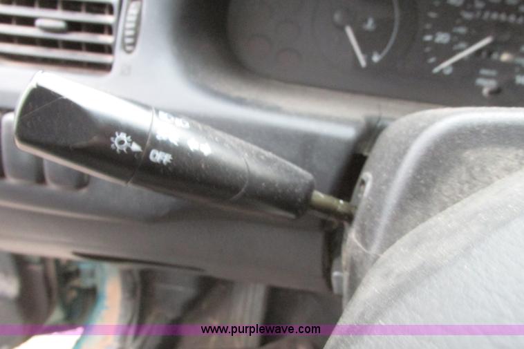 image for item I9612 1996 Mazda Protege DX