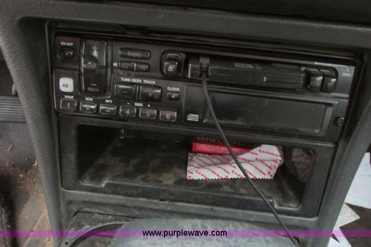 image for item I9612 1996 Mazda Protege DX