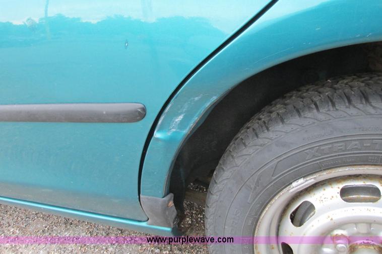 image for item I9612 1996 Mazda Protege DX