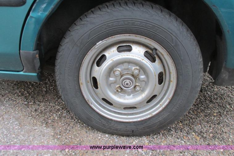 image for item I9612 1996 Mazda Protege DX