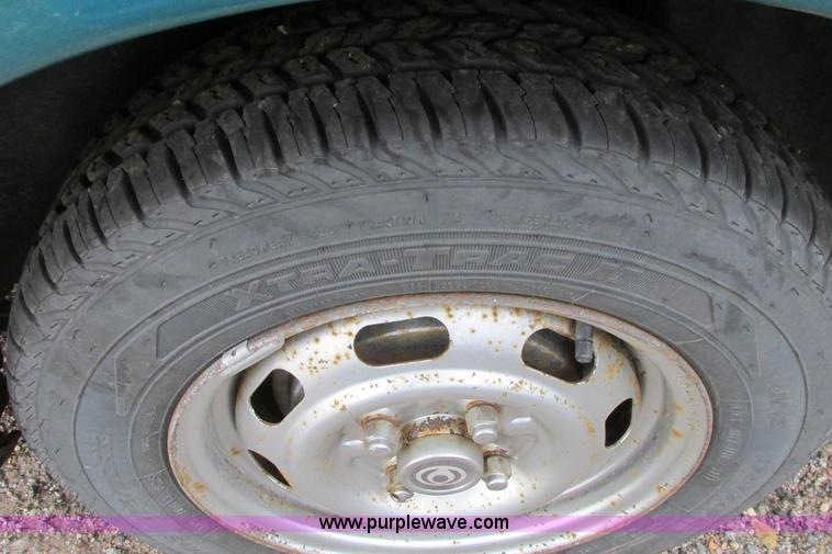 image for item I9612 1996 Mazda Protege DX