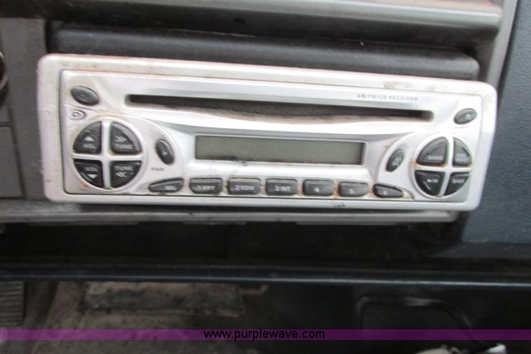 image for item I9614 1991 GMC Sonoma pickup truck