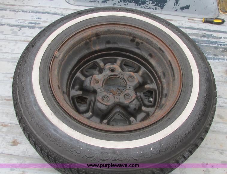 image for item I9614 1991 GMC Sonoma pickup truck