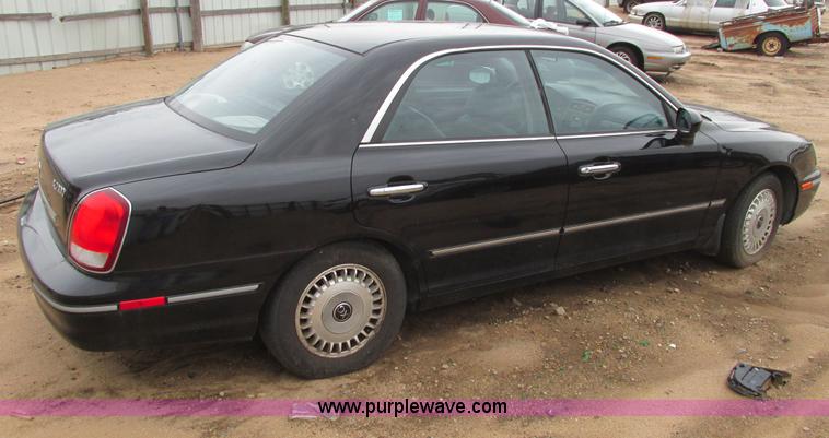 image for item I9616 2001 Hyundai XG300