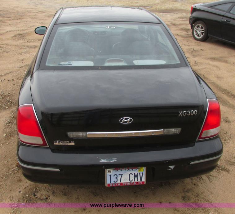 image for item I9616 2001 Hyundai XG300