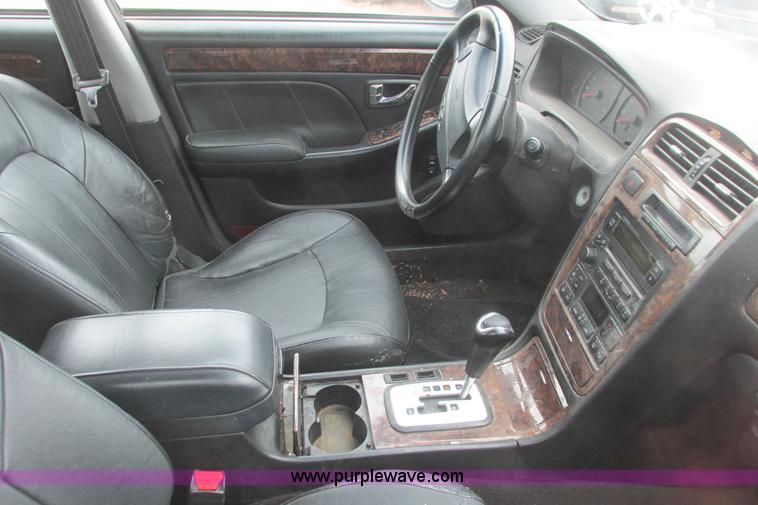 image for item I9616 2001 Hyundai XG300