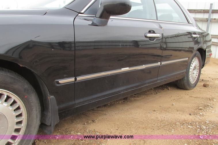 image for item I9616 2001 Hyundai XG300