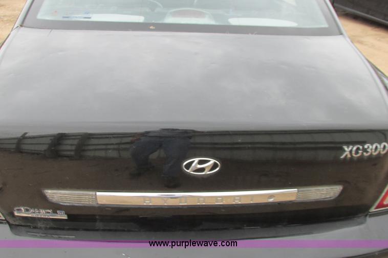 image for item I9616 2001 Hyundai XG300