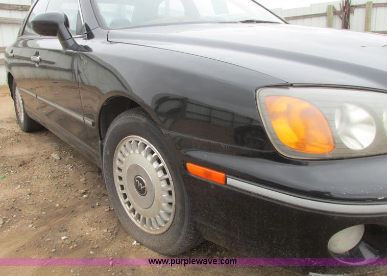 image for item I9616 2001 Hyundai XG300