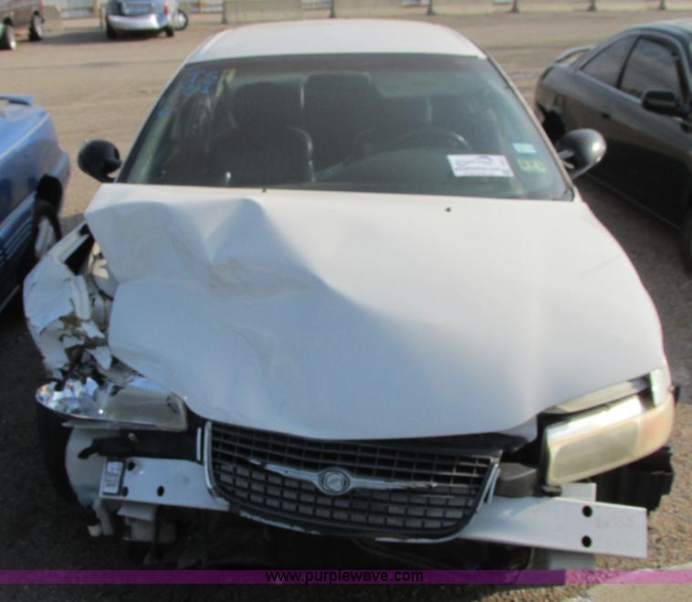 image for item I9621 2000 Chrysler Cirrus LXi