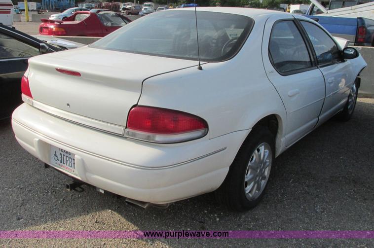 image for item I9621 2000 Chrysler Cirrus LXi