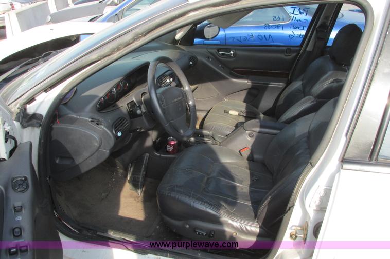 image for item I9621 2000 Chrysler Cirrus LXi