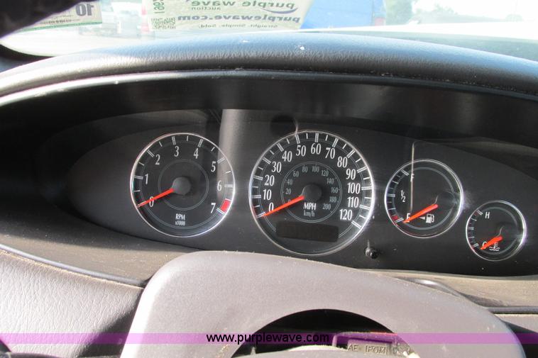 image for item I9621 2000 Chrysler Cirrus LXi