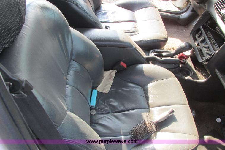 image for item I9621 2000 Chrysler Cirrus LXi