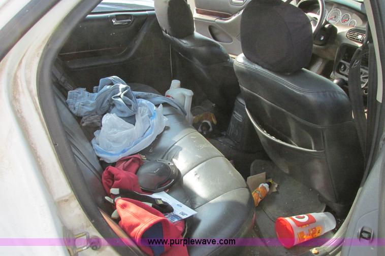 image for item I9621 2000 Chrysler Cirrus LXi