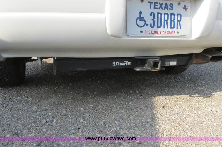 image for item I9621 2000 Chrysler Cirrus LXi