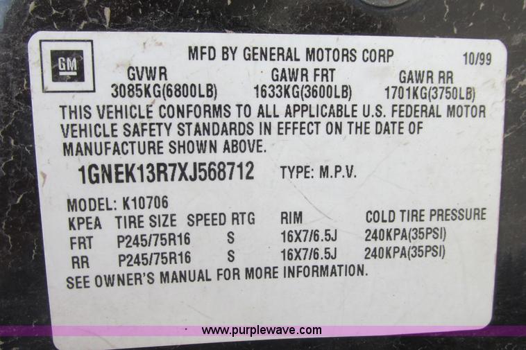 image for item I9626 1999 Chevrolet Tahoe SUV