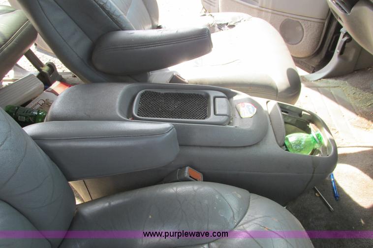 image for item I9626 1999 Chevrolet Tahoe SUV