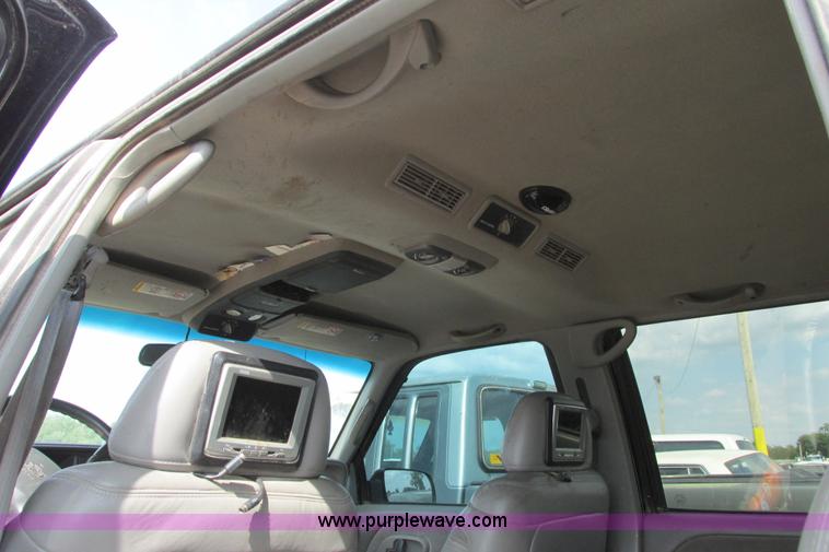 image for item I9626 1999 Chevrolet Tahoe SUV