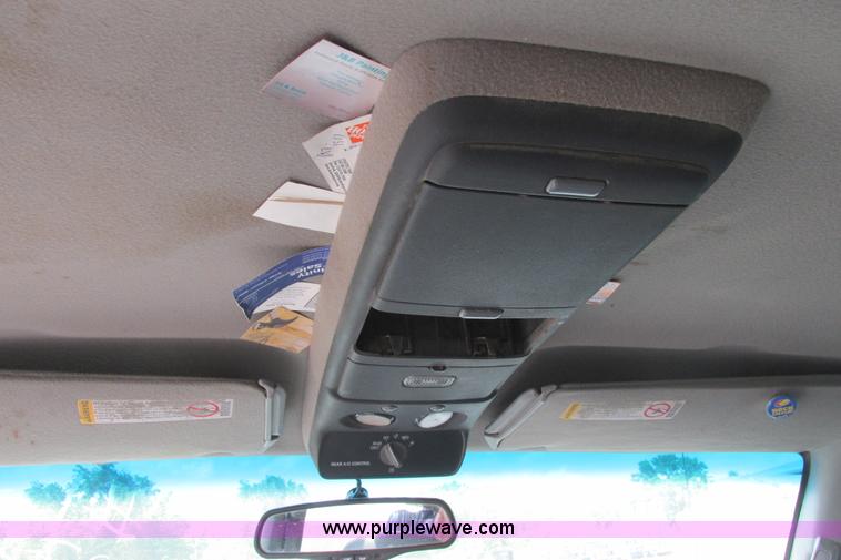 image for item I9626 1999 Chevrolet Tahoe SUV