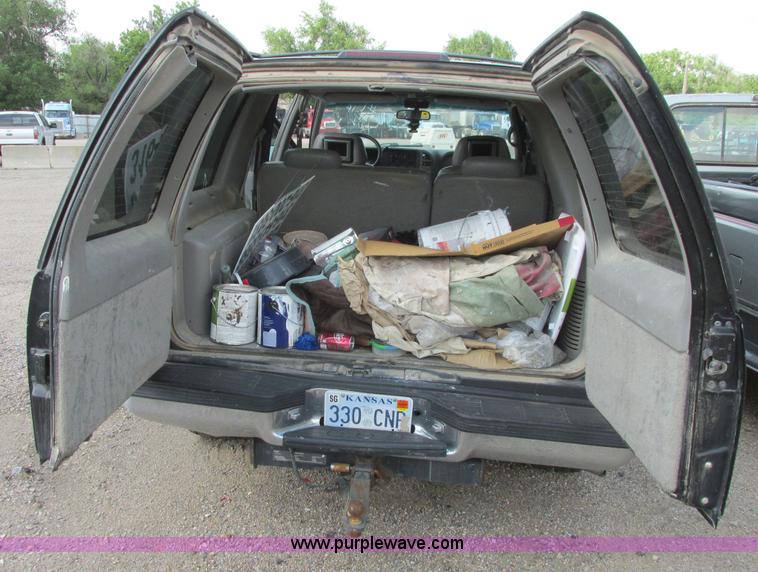image for item I9626 1999 Chevrolet Tahoe SUV
