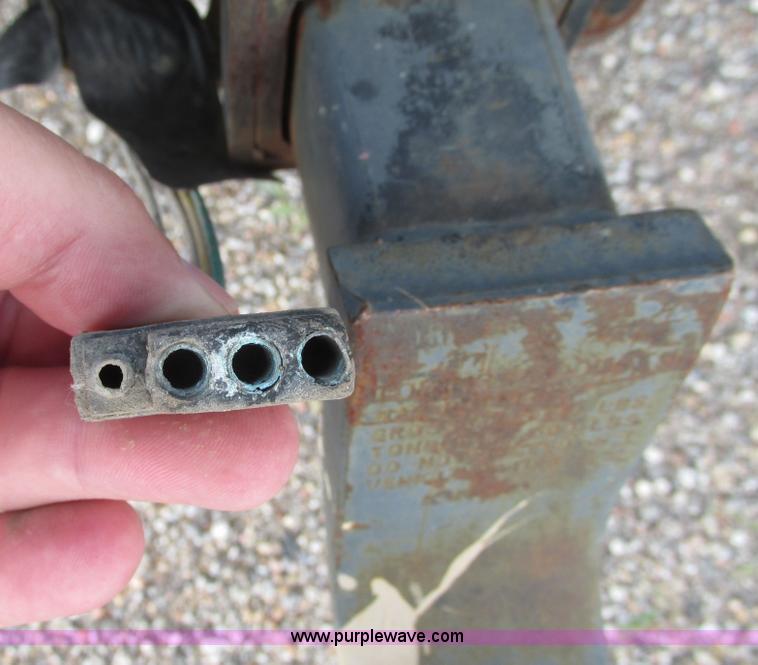 image for item I9626 1999 Chevrolet Tahoe SUV