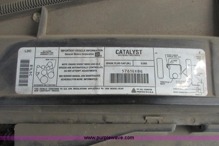 image for item I9626 1999 Chevrolet Tahoe SUV