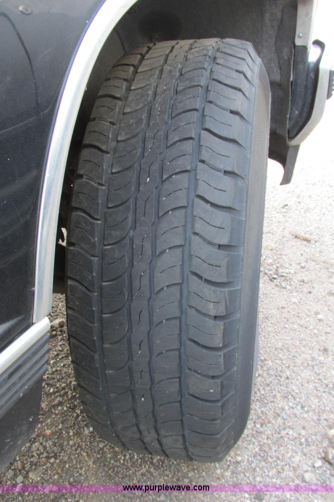 image for item I9626 1999 Chevrolet Tahoe SUV