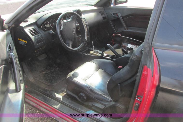 image for item I9628 2003 Hyundai Tiburon GT