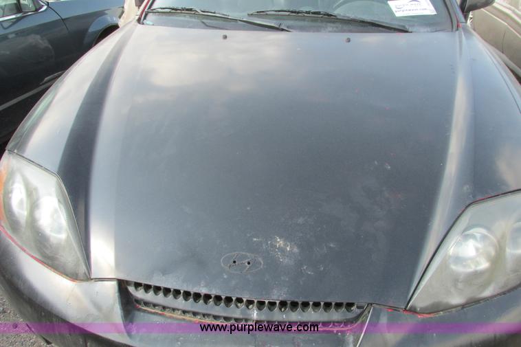 image for item I9628 2003 Hyundai Tiburon GT