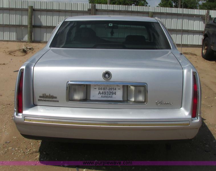 image for item I9629 1999 Cadillac Deville dElegance