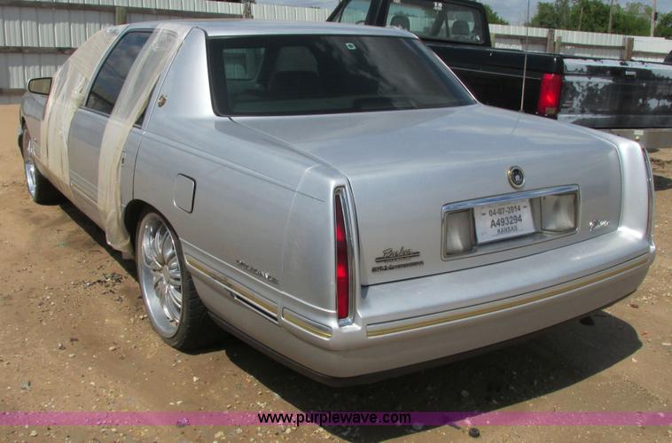 image for item I9629 1999 Cadillac Deville dElegance