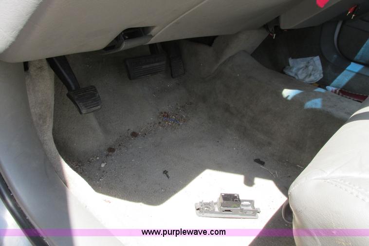 image for item I9629 1999 Cadillac Deville dElegance