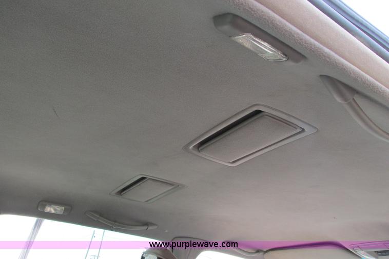 image for item I9629 1999 Cadillac Deville dElegance