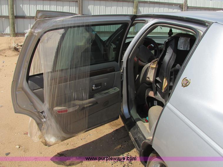 image for item I9629 1999 Cadillac Deville dElegance