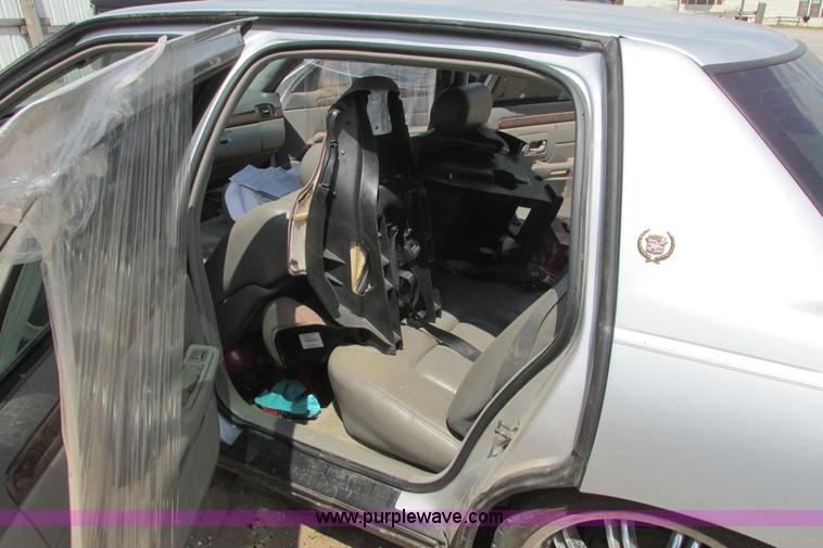 image for item I9629 1999 Cadillac Deville dElegance